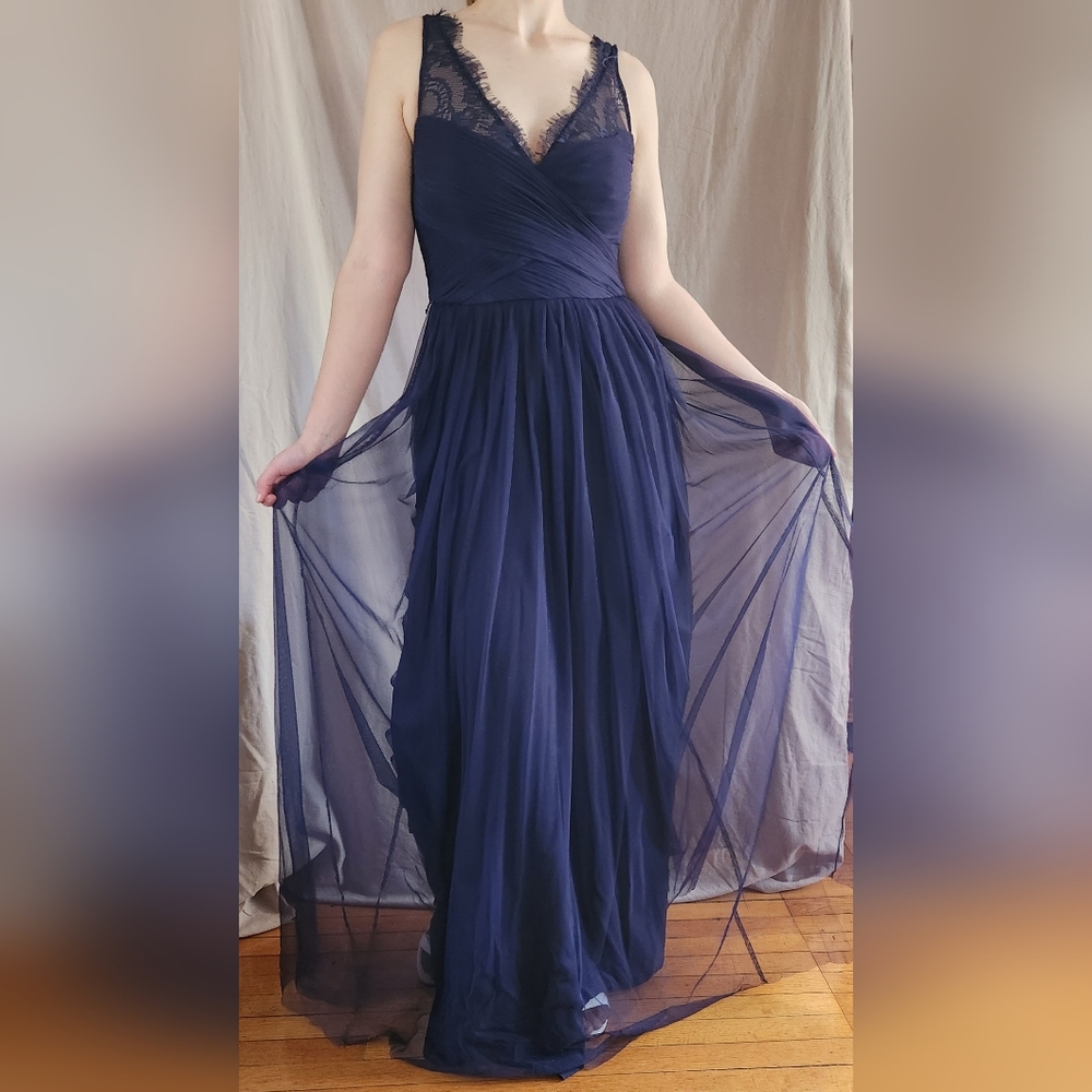 Hitherto Elegant Navy Blue Evening Gown (size 6)